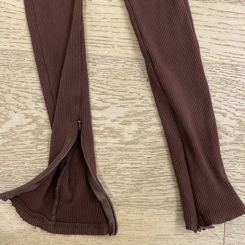 Contour Rib Leggings